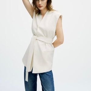 Zara Women’s Ecru Oversized Belted Vest
